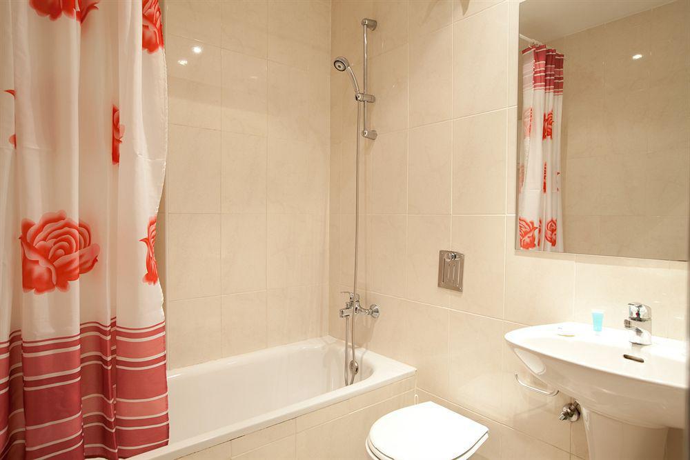 Hostal Apolo Madrid Kültér fotó