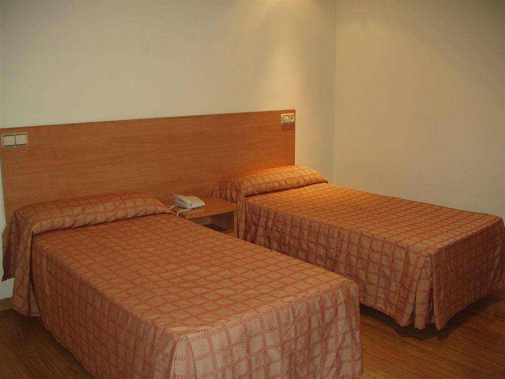 Hostal Apolo Madrid Szoba fotó